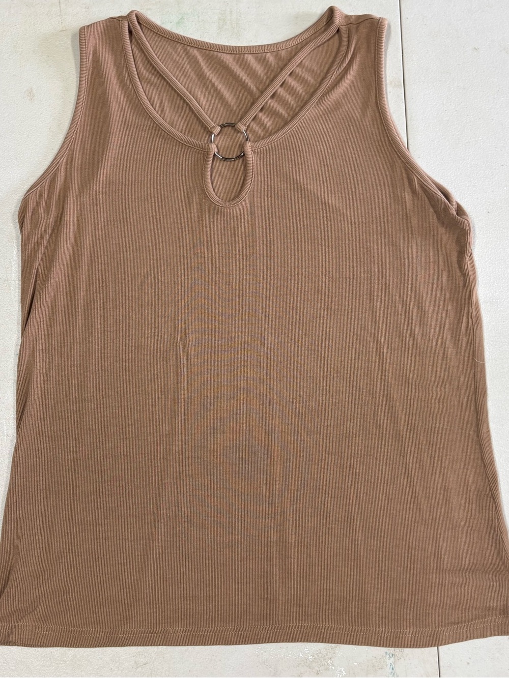 Women’s Sleeveless Ring-Detail Tank Top - Brown